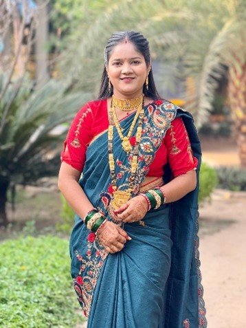 सौ. सोनम शिरीष हातमोडे